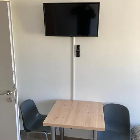 Przy Stadionie * ヤヴォジュノ